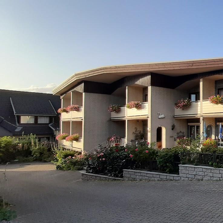 Restaurant "Haus Schwanensee" in Bosau