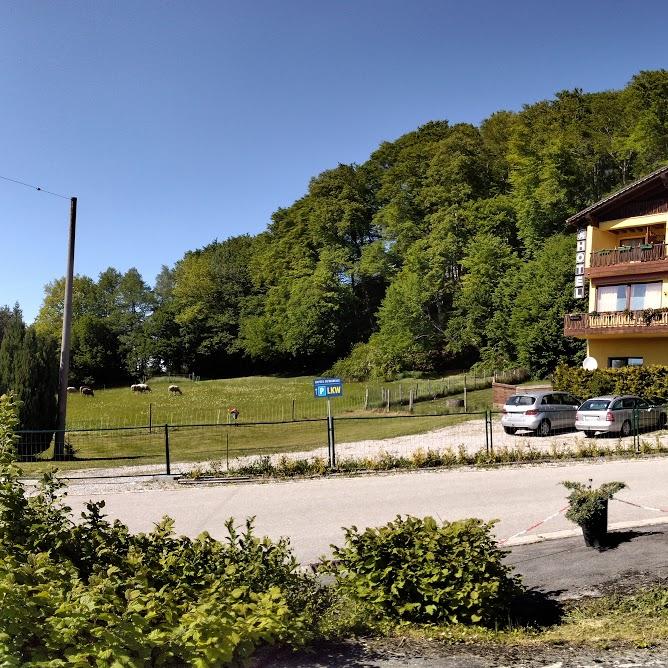 Restaurant "Hotel Burgberg" in Walkertshofen