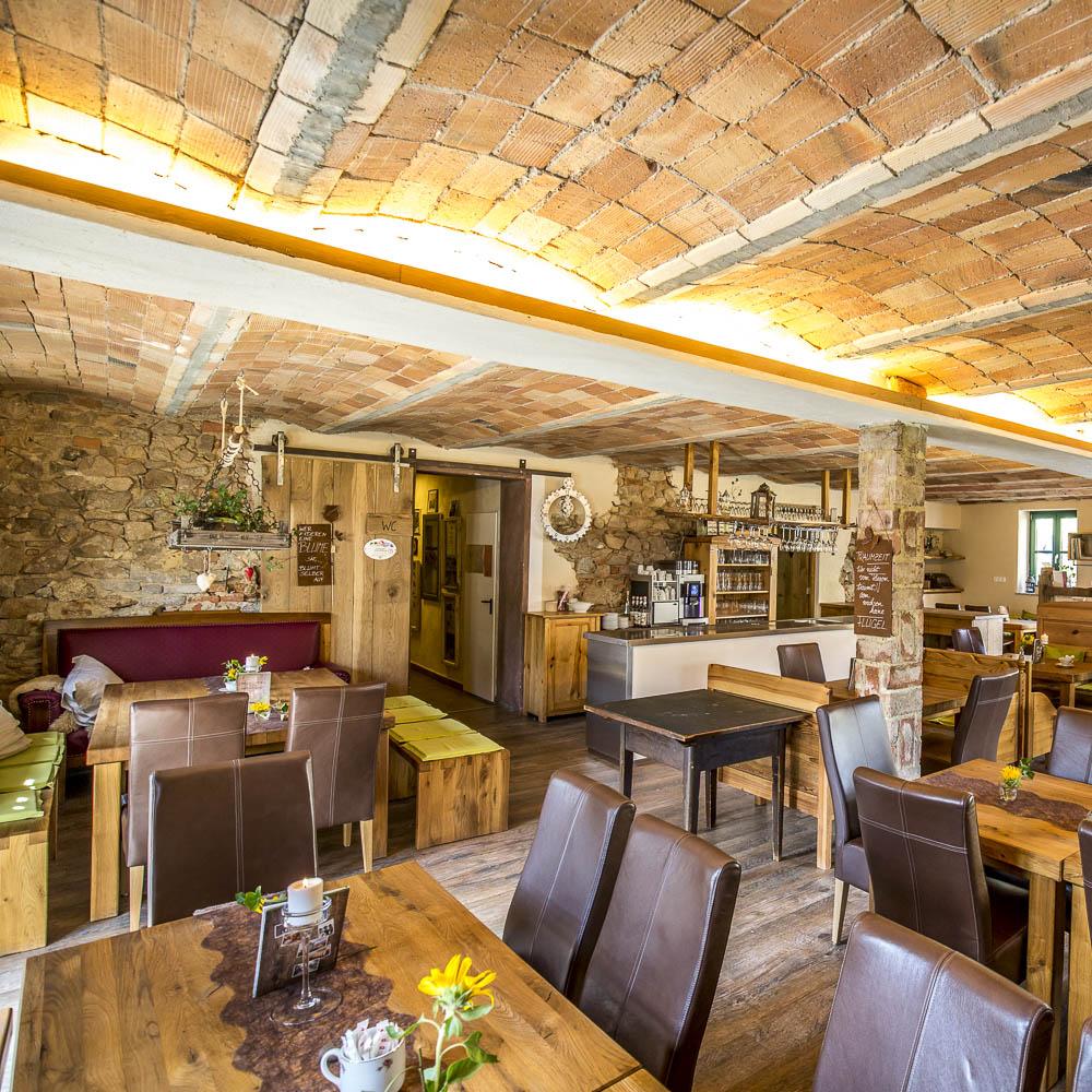 Restaurant "Cafe und Ferienwohnungen am Müllner-Hof" in Schwarzach bei Nabburg