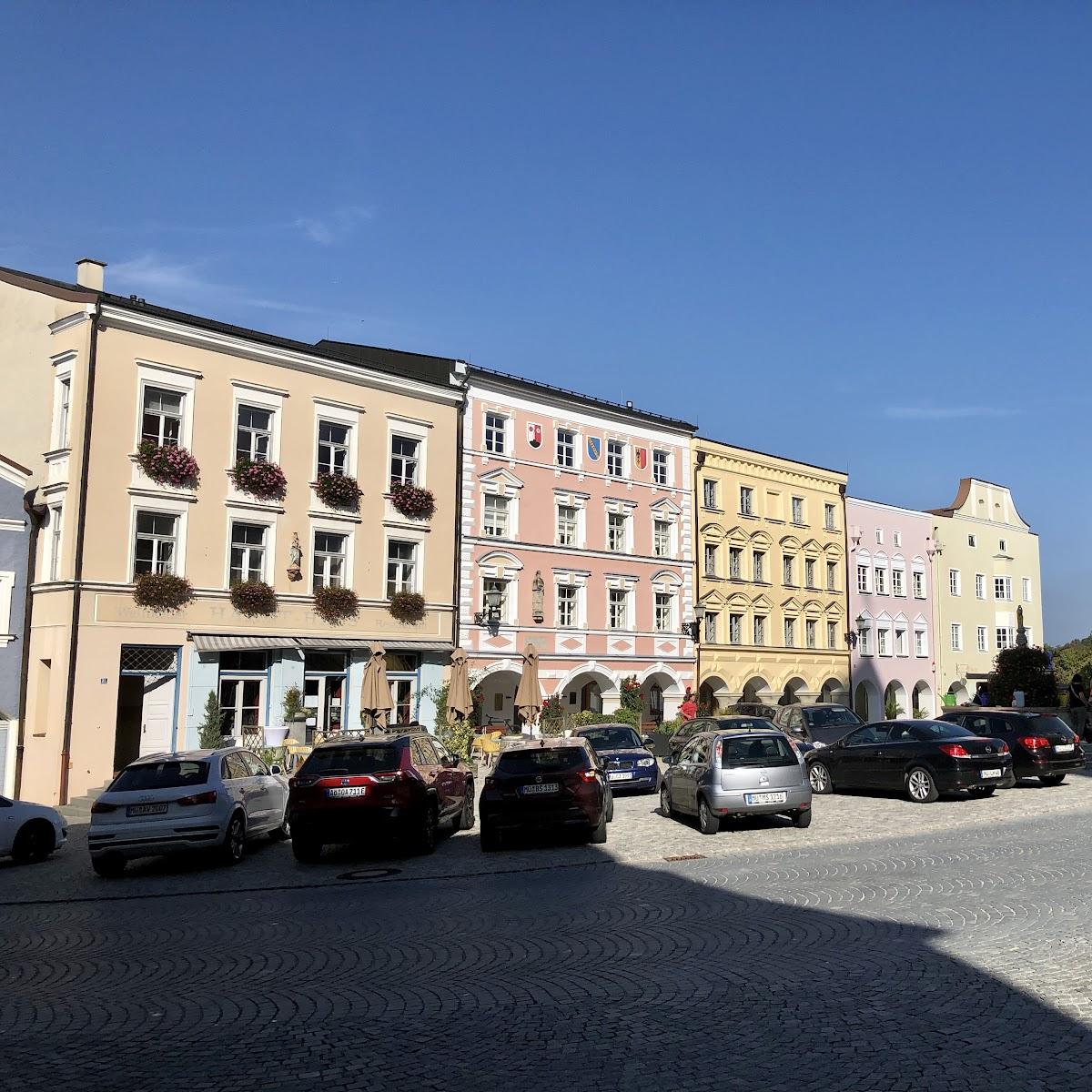 Restaurant "Mikki’s Bistro" in Kraiburg am Inn