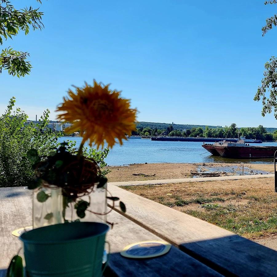 Restaurant "er Weinfass" in Walluf