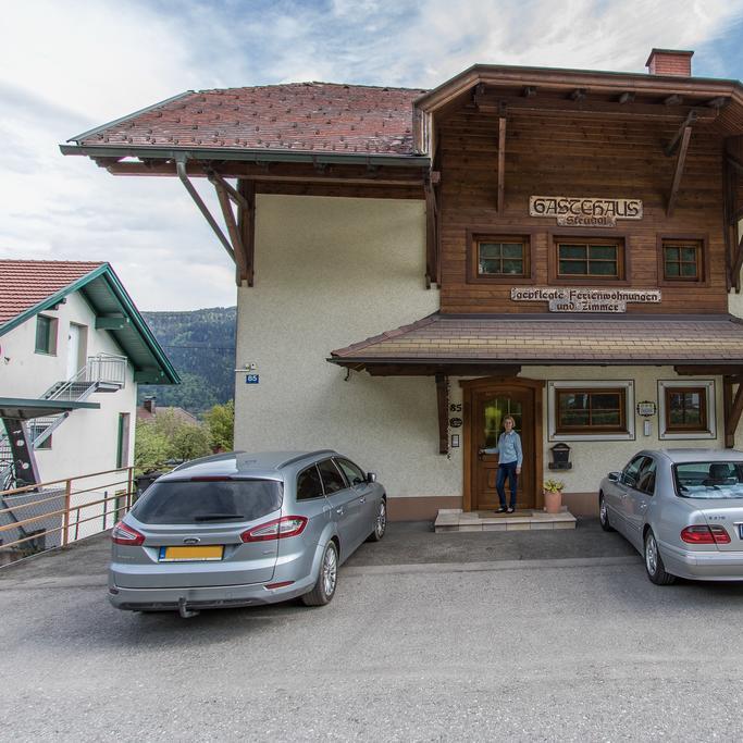 Restaurant "Gästehaus Struggl" in Steindorf am Ossiacher See