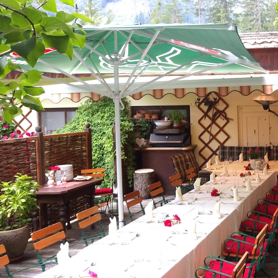 Restaurant "Gasthaus Waldhäusl Huber" in Steinberg am Rofan