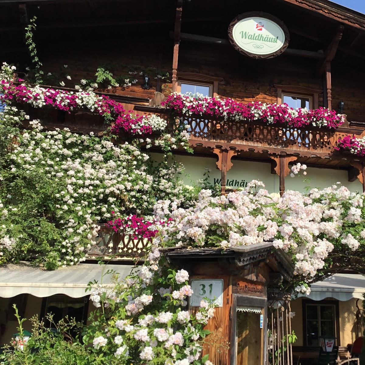 Restaurant "Pension Waldhäusl Huber" in Steinberg am Rofan