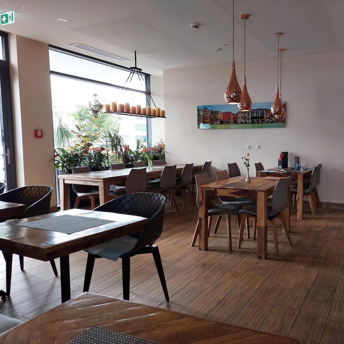 Restaurant "HuSo Restaurant" in Unterföhring
