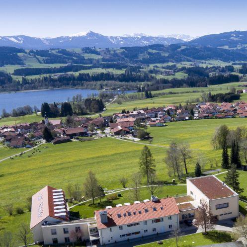 Restaurant "AllgäuWeite - Christliches Gästehaus der Stiftung Hensoltshöhe" in Sulzberg