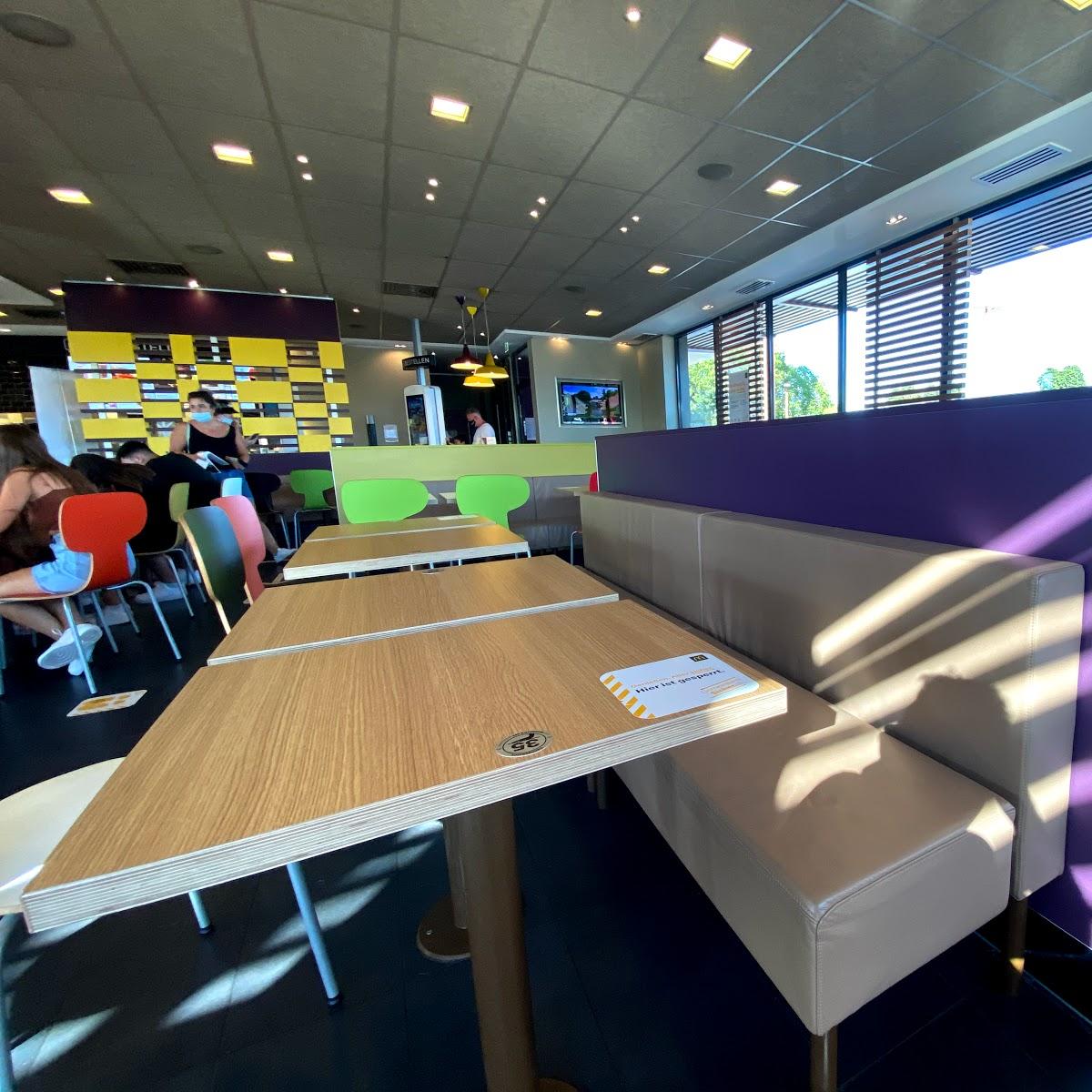 Restaurant "McDonald