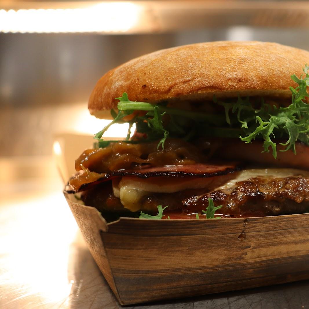 Restaurant "Fuchsbau - Burger Grill" in Reichenberg