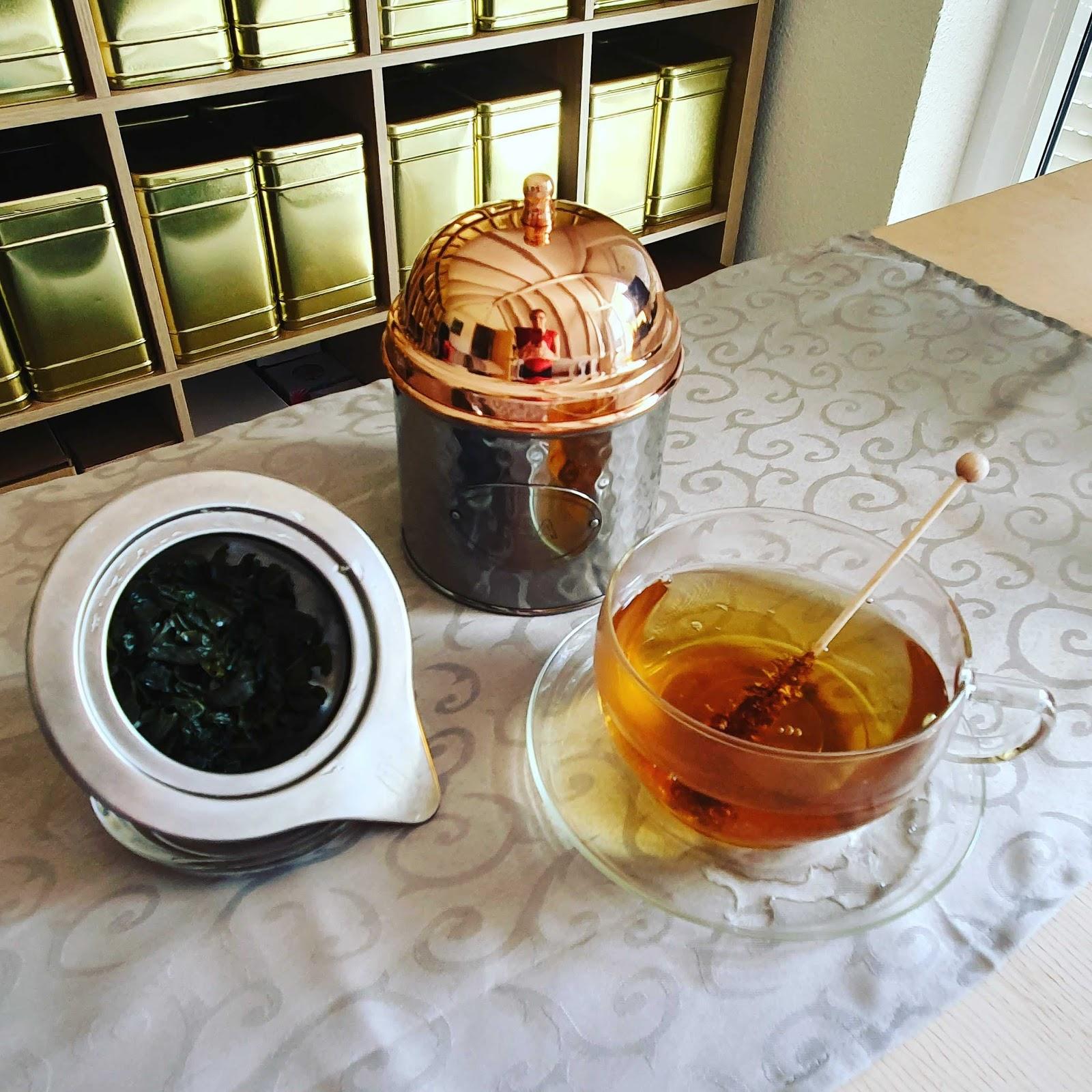 Restaurant "Teewelt -Tee und Kaffee online bestellen. Tel. Werktags 14:00-18:00 Uhr" in Gutach im Breisgau