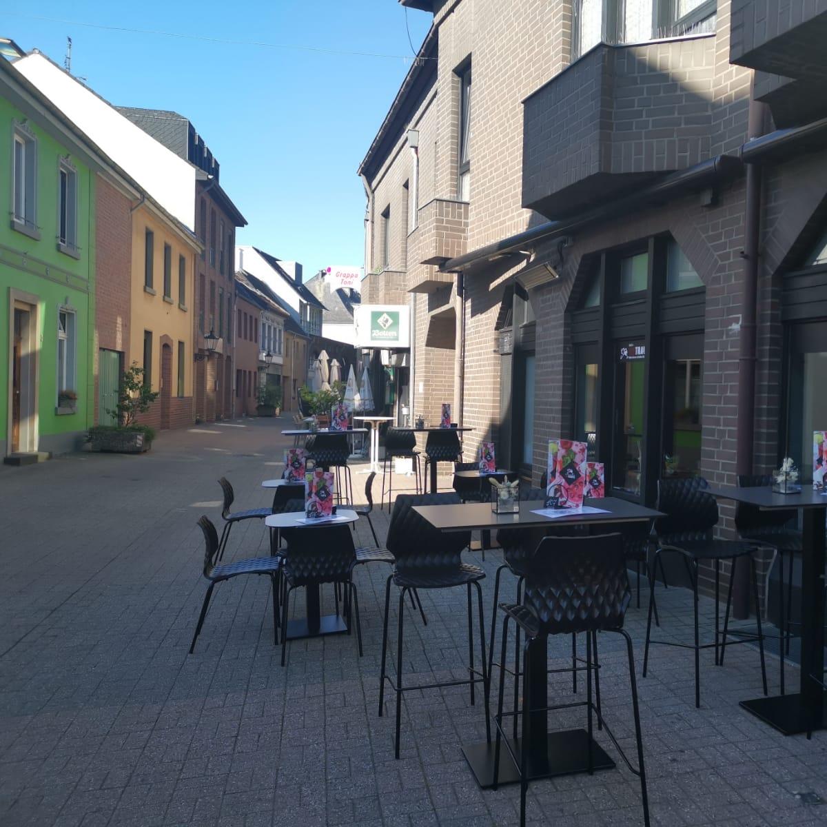 Restaurant "EnZo´s EISTRAUBE" in Tönisvorst