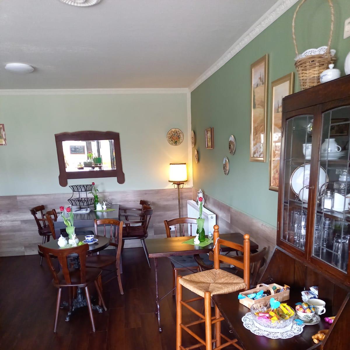 Restaurant "Café Montanari" in Lobbach