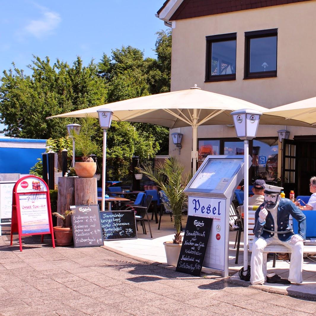 Restaurant "Strandperle Beachbar & Grill" in  Lübeck
