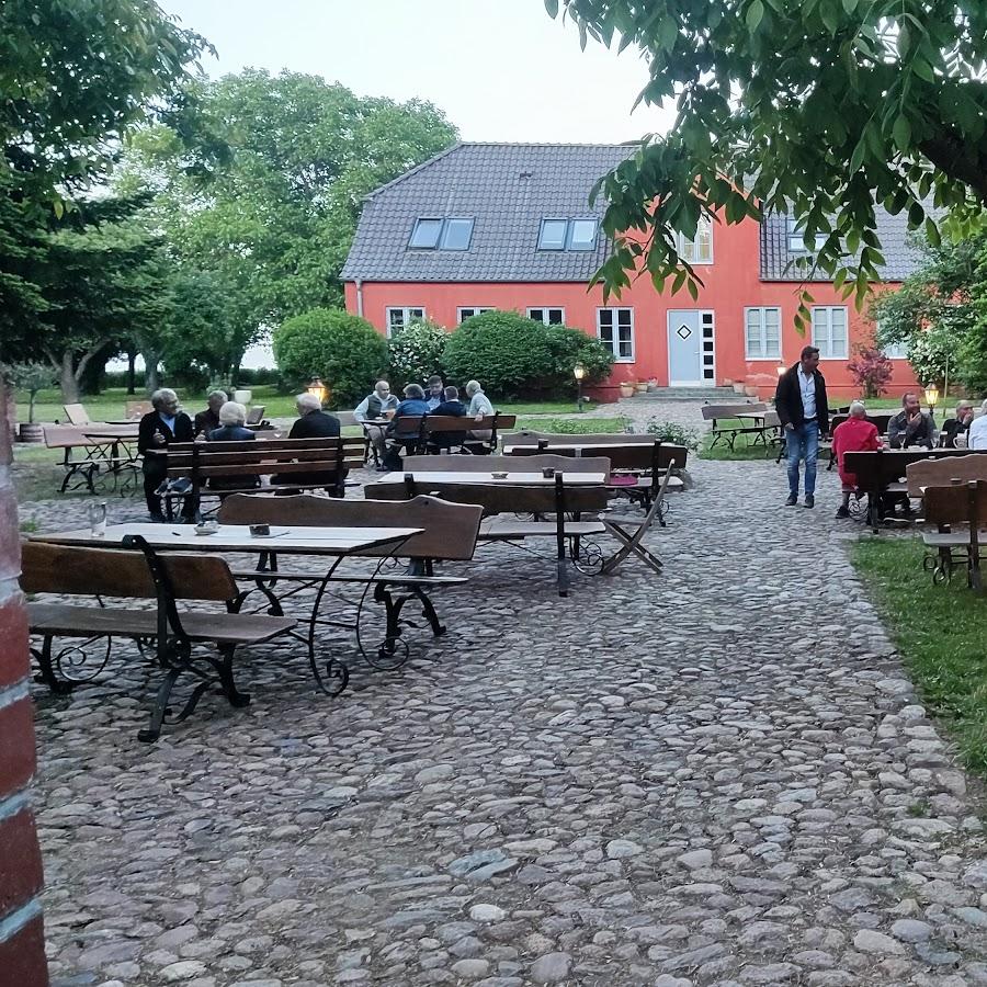Restaurant "Zoltáns Hof - Live-Musik Abende, ungarische Csárda" in Stepenitztal