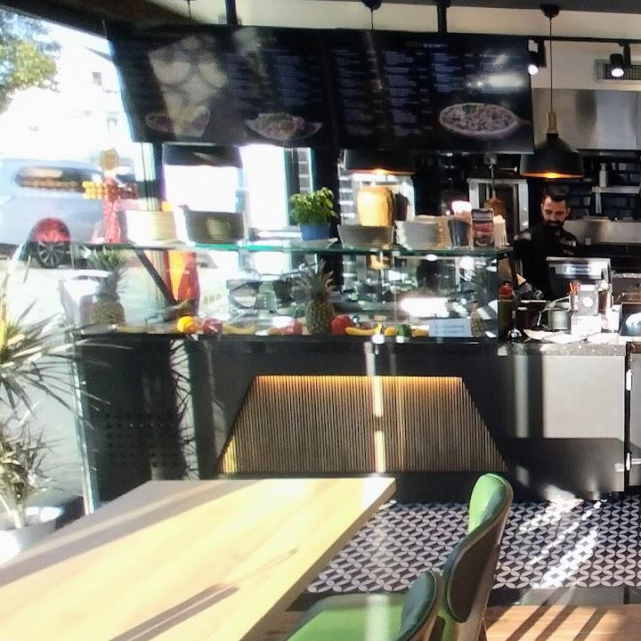 Restaurant "TWENTY ONE NEUHÄUSEL - Döner & More" in Neuhäusel