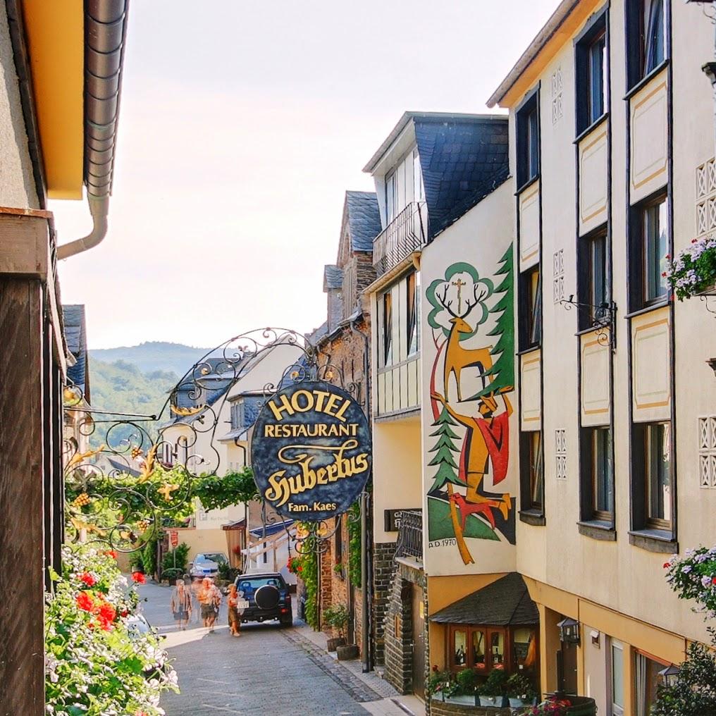 Restaurant "Weinhotel Hubertus Garni" in Klotten