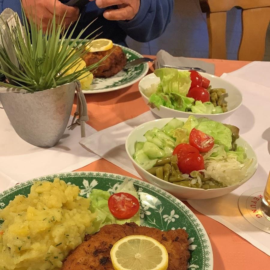 Restaurant "Kirchenwirt Piser" in Hohenau