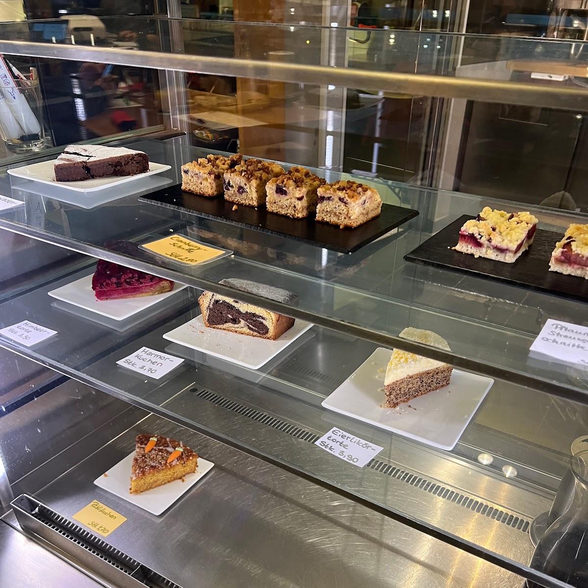 Restaurant "Leo’s im Werkhaus" in Raubling