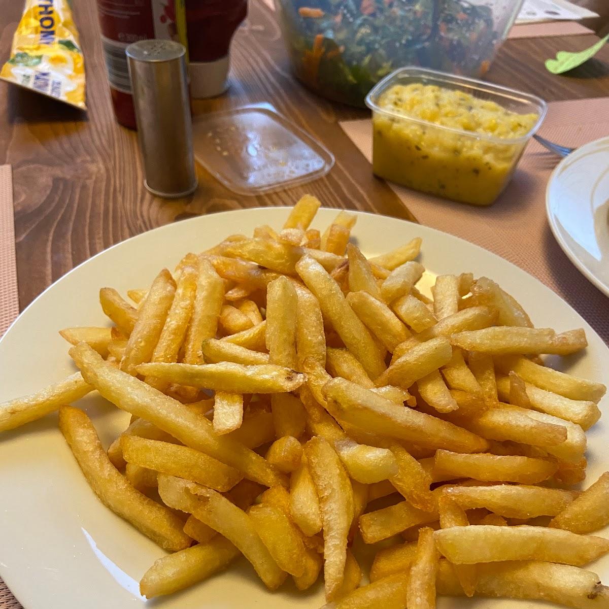 Restaurant "Hendl Heinrich GmbH - Standort" in Raubling