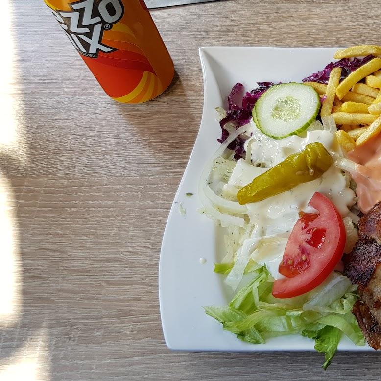 Restaurant "Happy Grill" in Flammersfeld