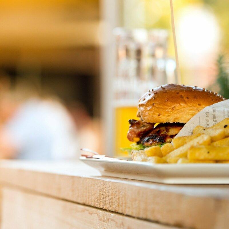 Restaurant "DENKMALz - Der Biergarten" in Bad Sobernheim