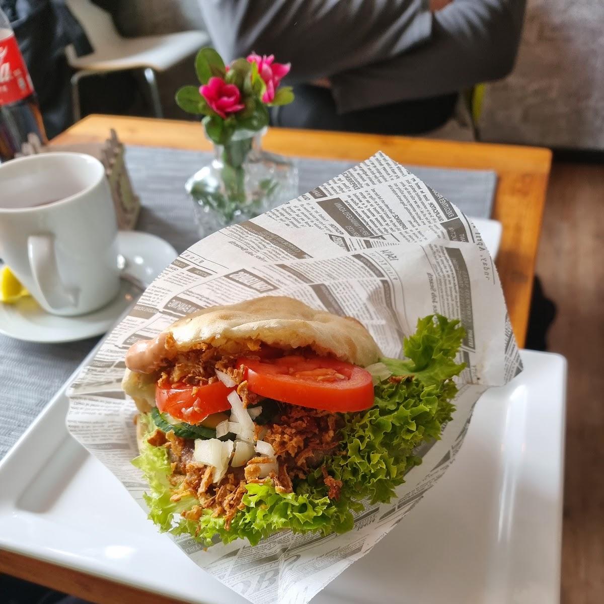 Restaurant "Grey`s Burger & More" in Asbach