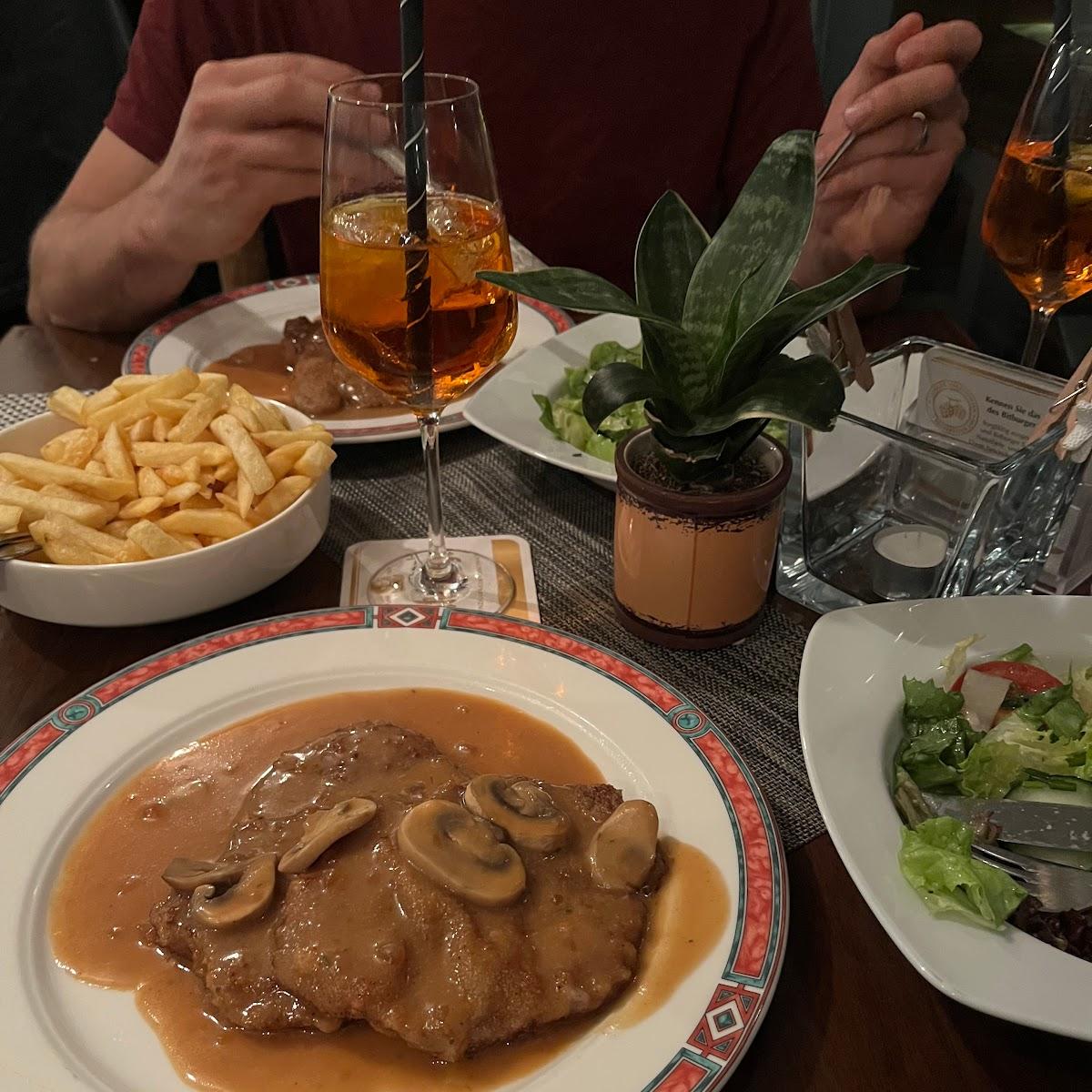 Restaurant "Gasthaus Backendorf,  Beim Heidi " in Wincheringen