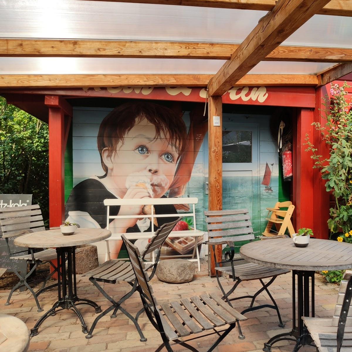 Restaurant "Hein und Stin , Cafe Waffeln und Eis" in Prerow