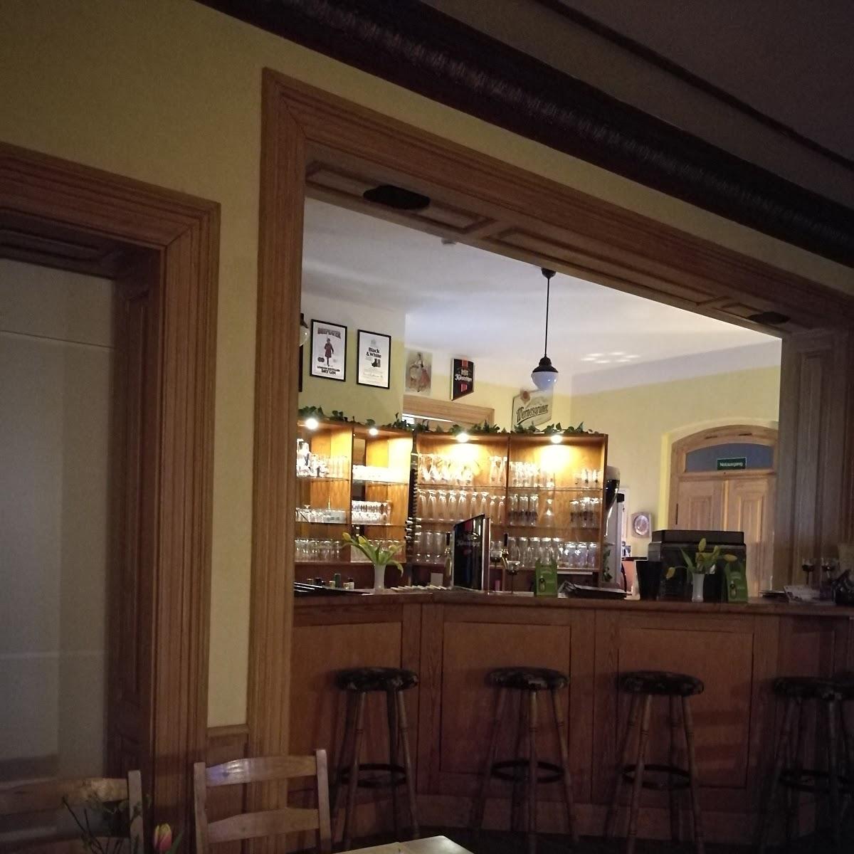 Restaurant "Zum Schloß Löpitz" in Schkopau