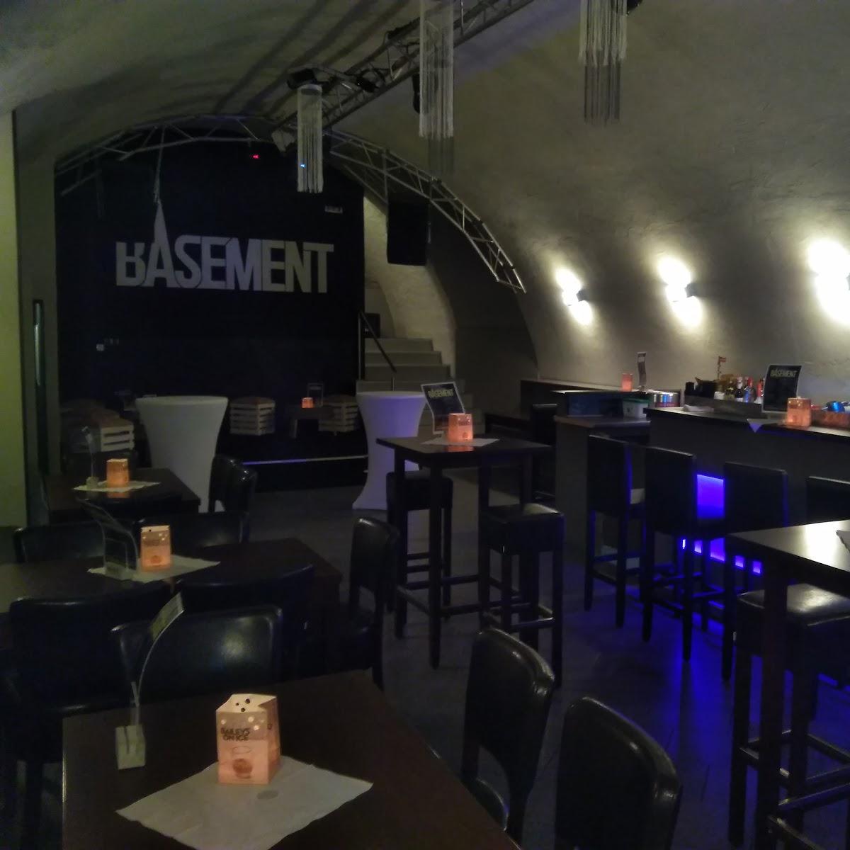 Restaurant "Basement - Eventbar-Cocktails" in Großmehring