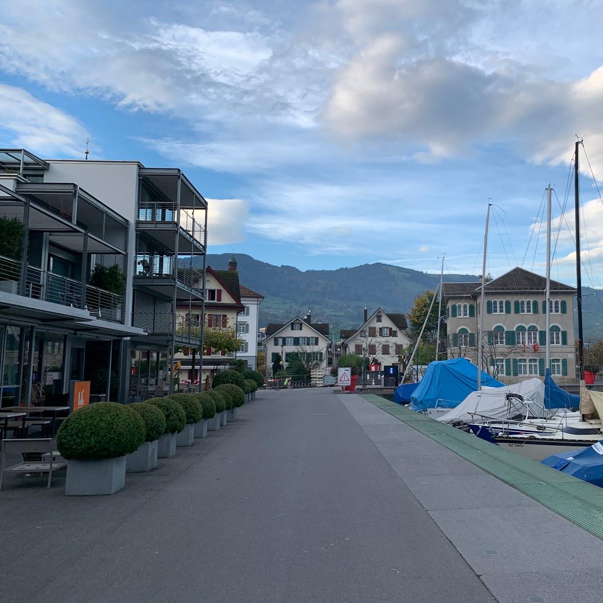 Restaurant "Hotel Bären" in Lachen