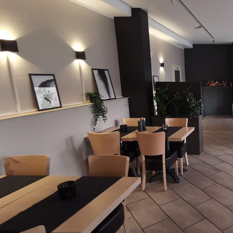 Restaurant "Livana Restaurant & Bar" in Laatzen