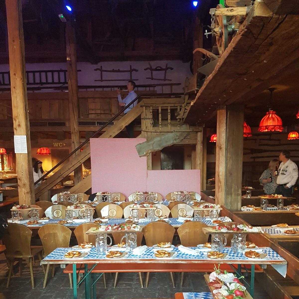 Restaurant "Weißbierstadl Kuchlbauer" in Abensberg