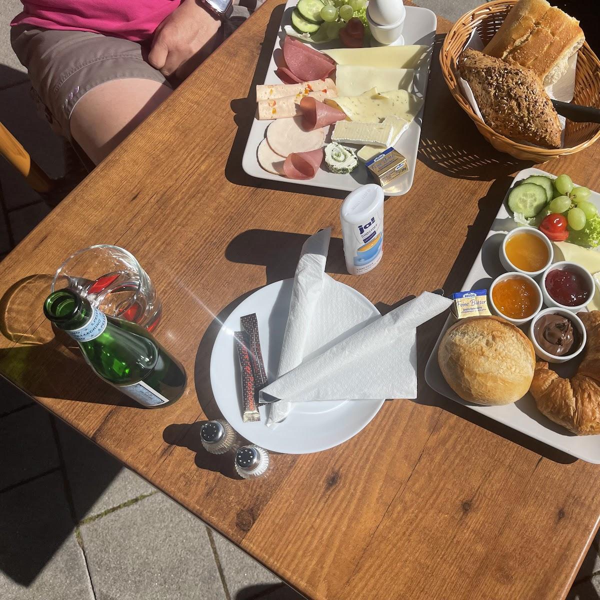 Restaurant "Cafe Eiszeit" in Ginsheim-Gustavsburg