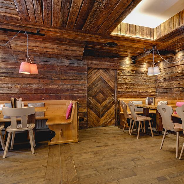 Restaurant "Servus Colonia Alpina" in Köln