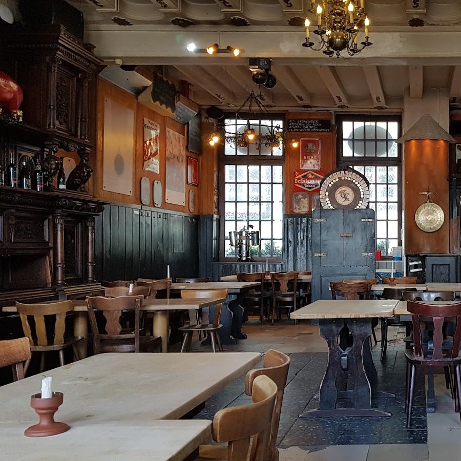 Restaurant "Haxenhaus" in Köln