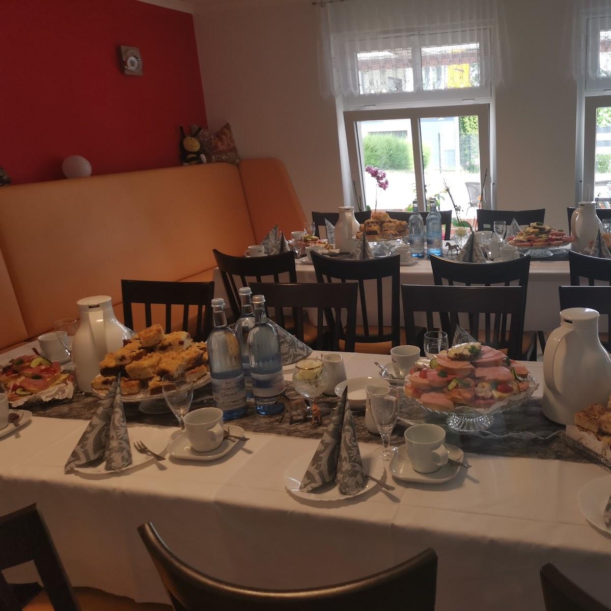 Restaurant "Honigstübchen - Café und Allerlei" in Plattenburg