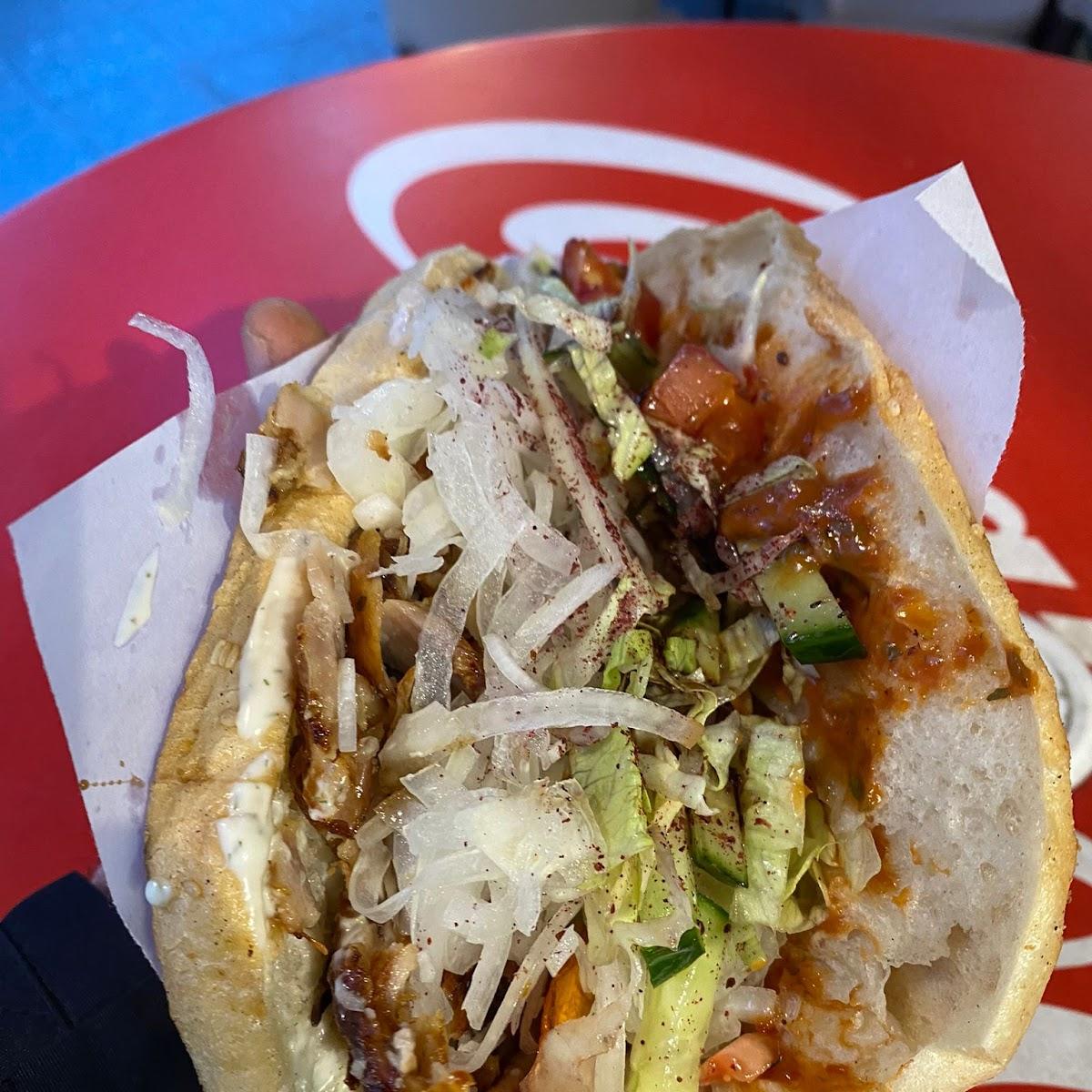 Restaurant "Löp Et Döner" in Berlin