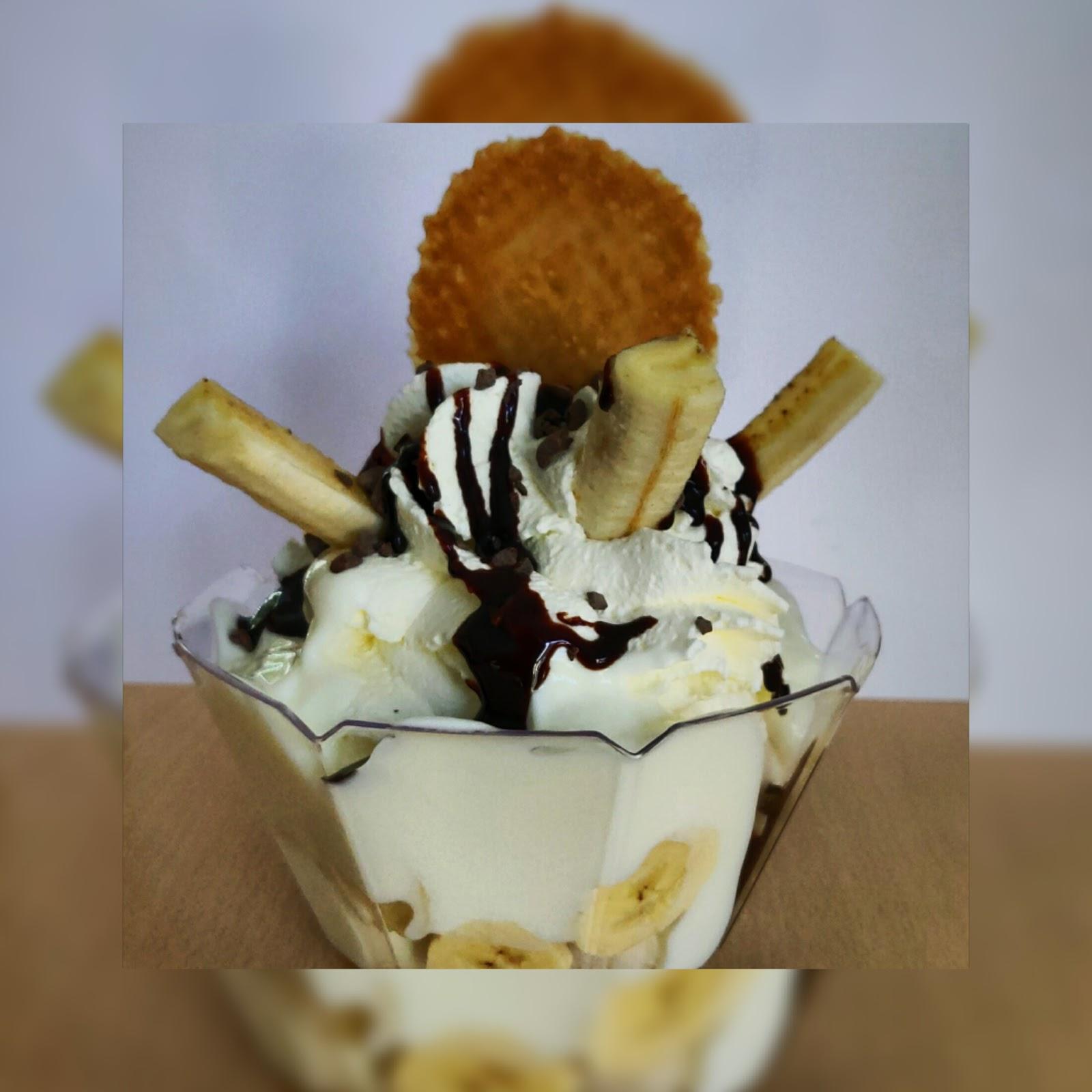 Restaurant "Eis-Café Le Grotte" in Iffezheim