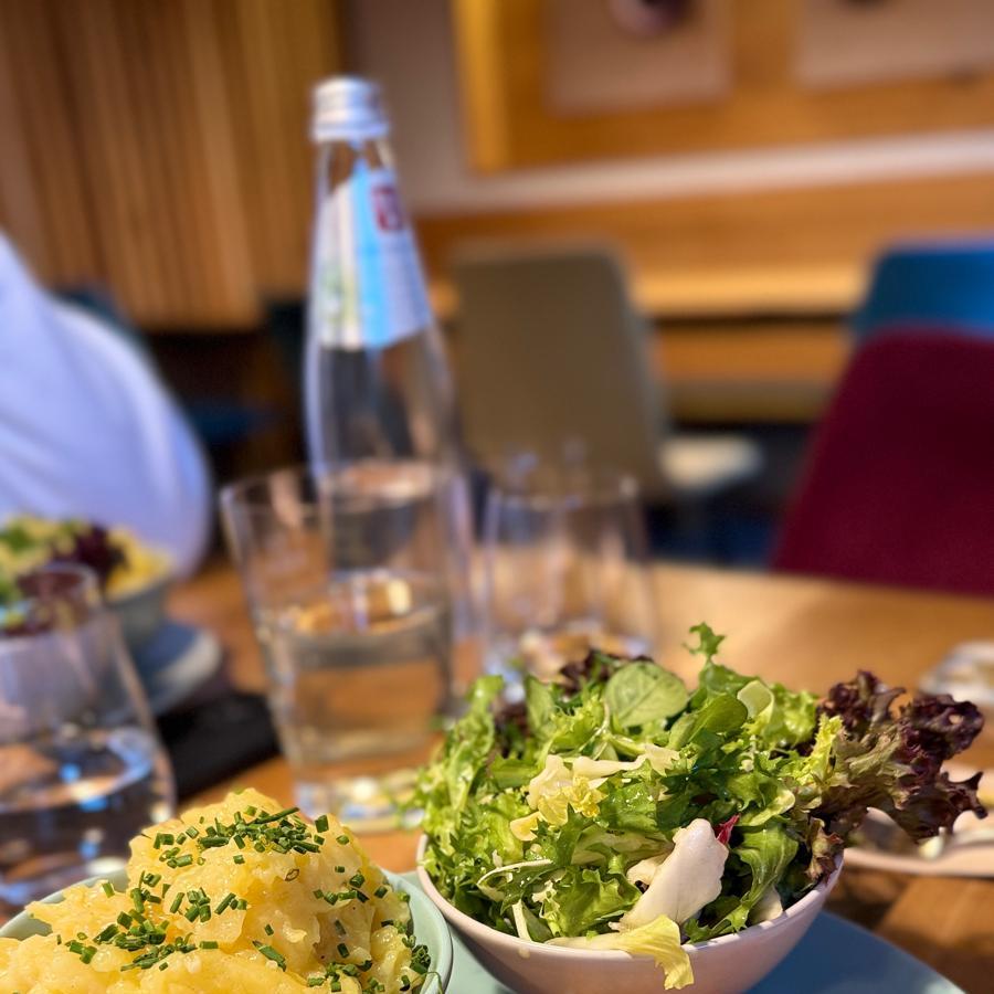 Restaurant "Kannabee" in Randersacker