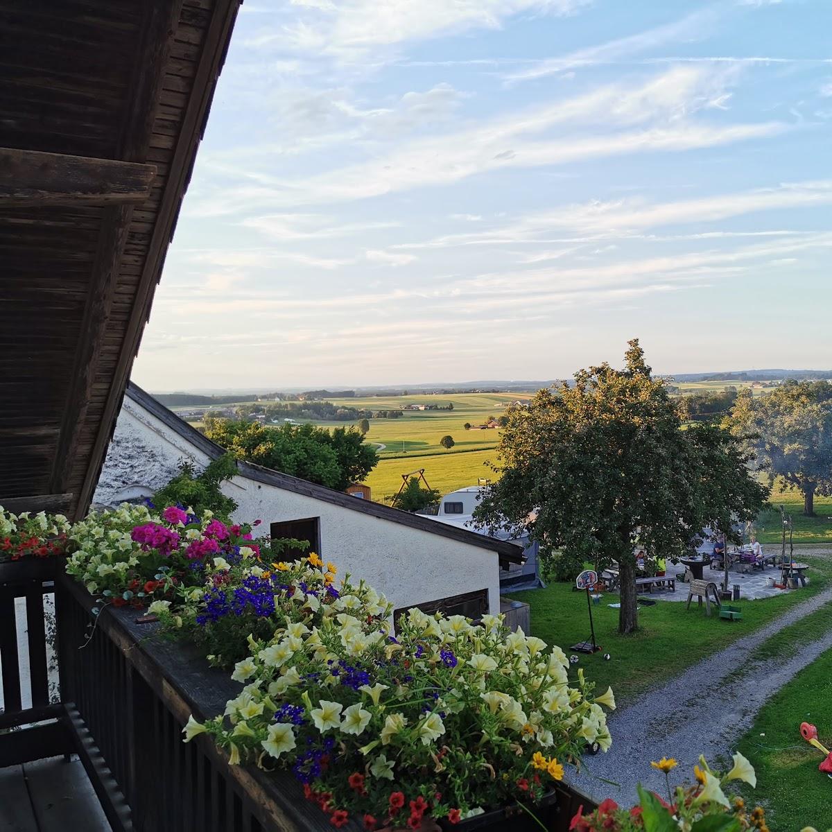 Restaurant "Bio Bauernhof Voit" in Söchtenau
