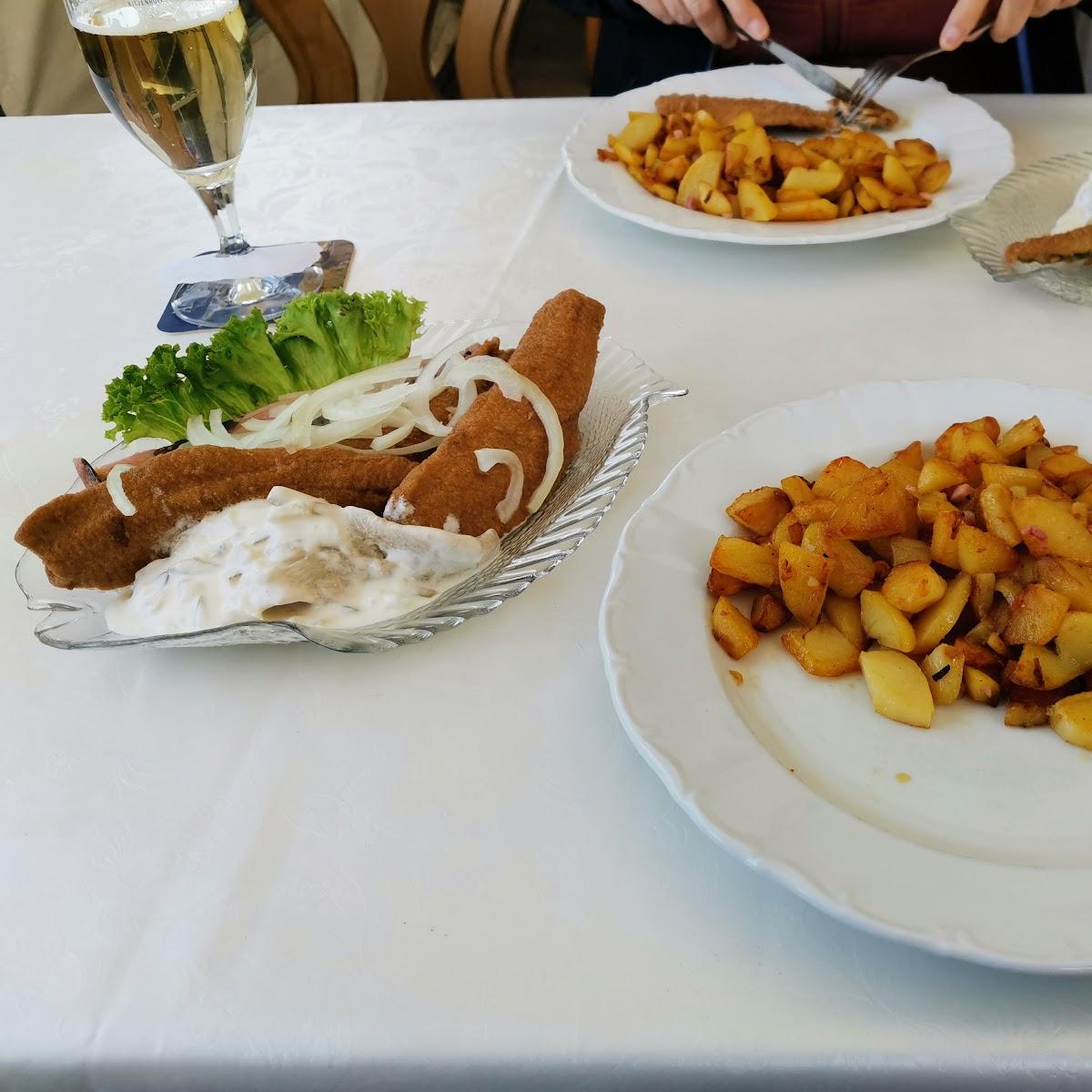 Restaurant "Fischerklause-" in Hohenfelde