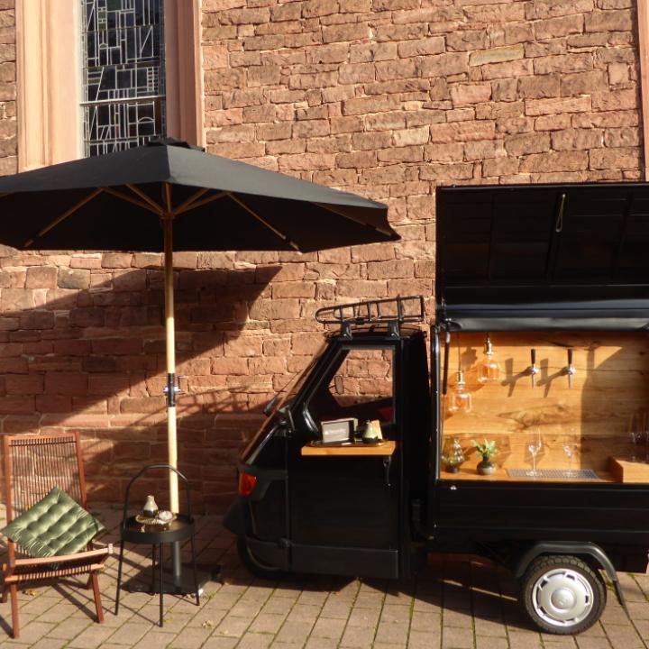 Restaurant "BlackBubbleBee" in Karlstein am Main