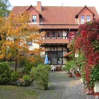 Restaurant "Wohnmobilstellplatz und Pferdehof Aumühle, Marianne und Roland Hühn" in Oberaula