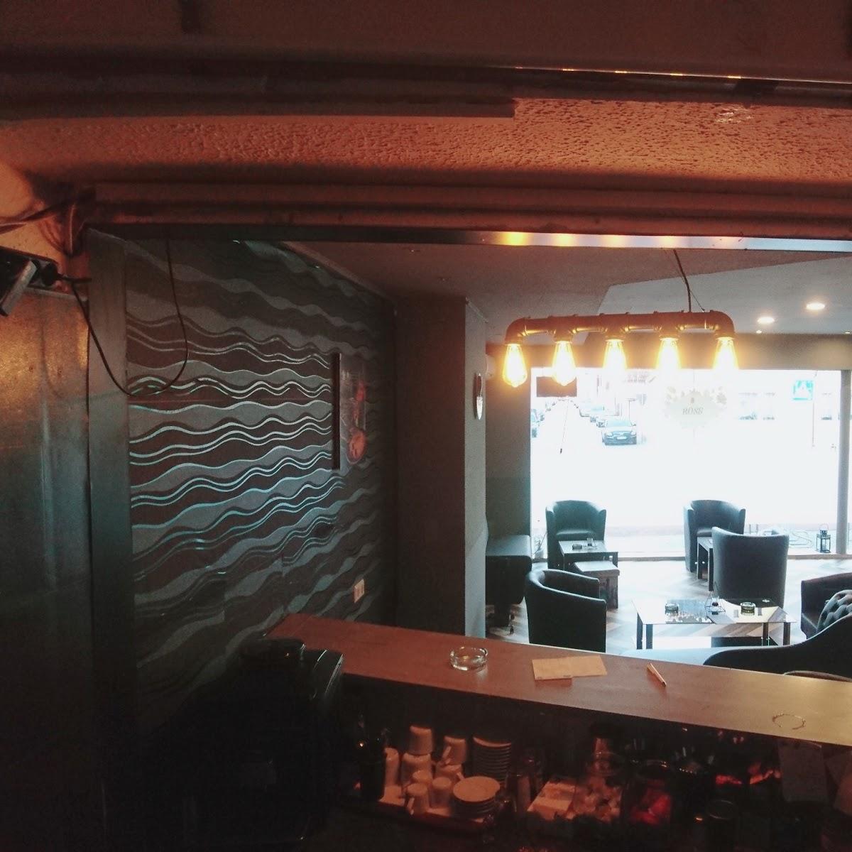 Restaurant "Rose Café and bar" in Neulußheim