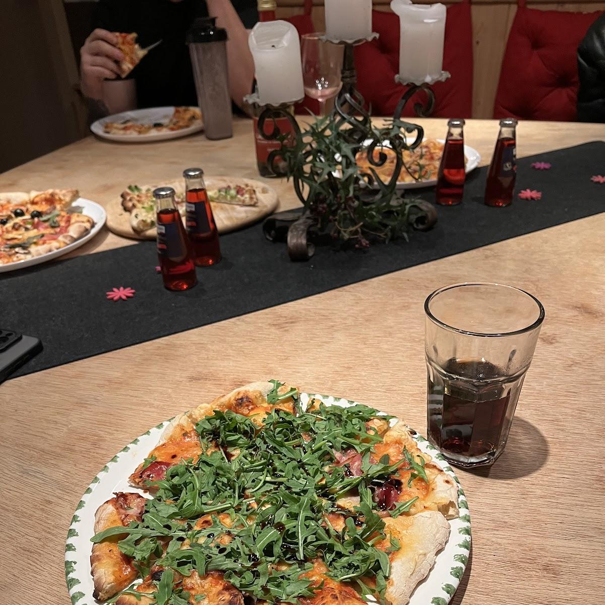 Restaurant "Schnaasch hausen" in Kühbach