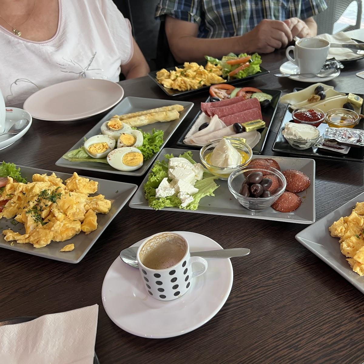 Restaurant "Café Opera" in Kamen