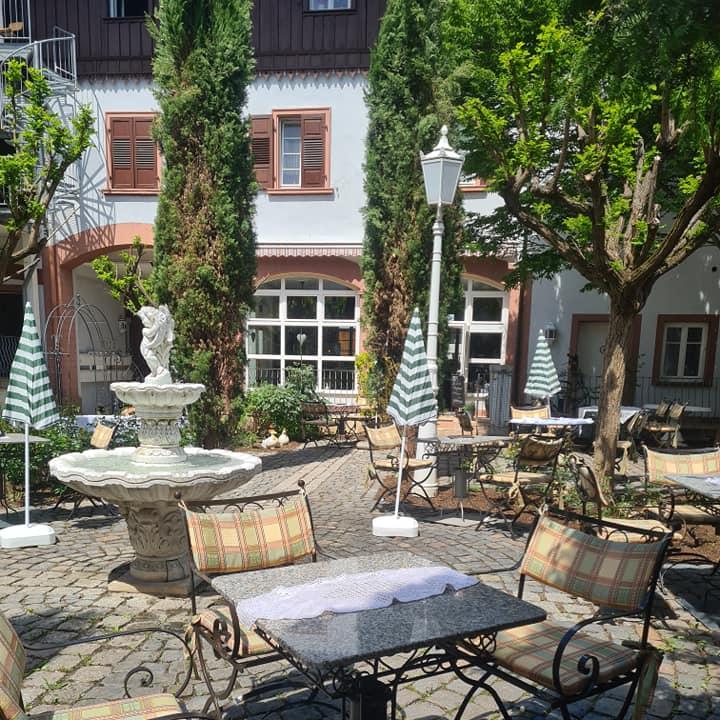Restaurant "Café Mimi" in Hemsbach