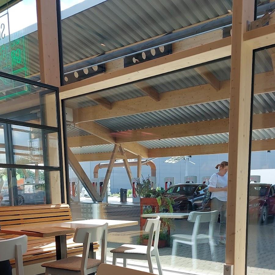 Restaurant "opladning -fedt sted" in Hilden