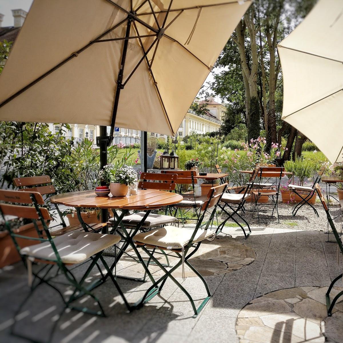 Restaurant "Caffè al Castello Oberschleissheim" in Oberschleißheim