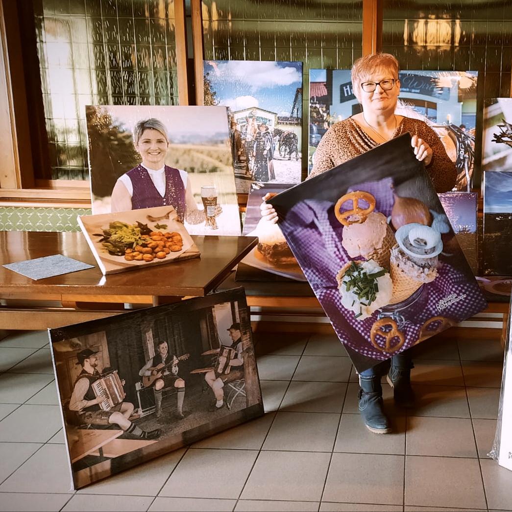 Restaurant "Hundsöder Wirt" in  Donau